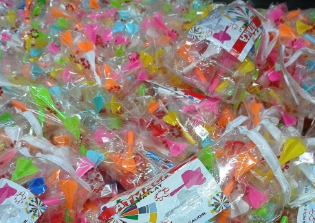 Toptan Kapsül Patlatan Atmaca Oyuncak